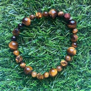 🐅 Tiger’s Eye Amulet Bracelet